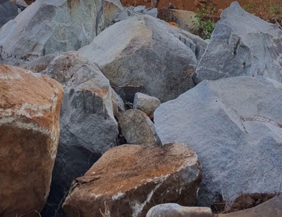 Boulder Rock Vietnam Origin Vto Vna, Where To Get Big Boulders For Landscaping In Vietnam